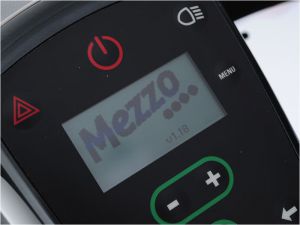 Scootmobiel buiten MEZZO 4