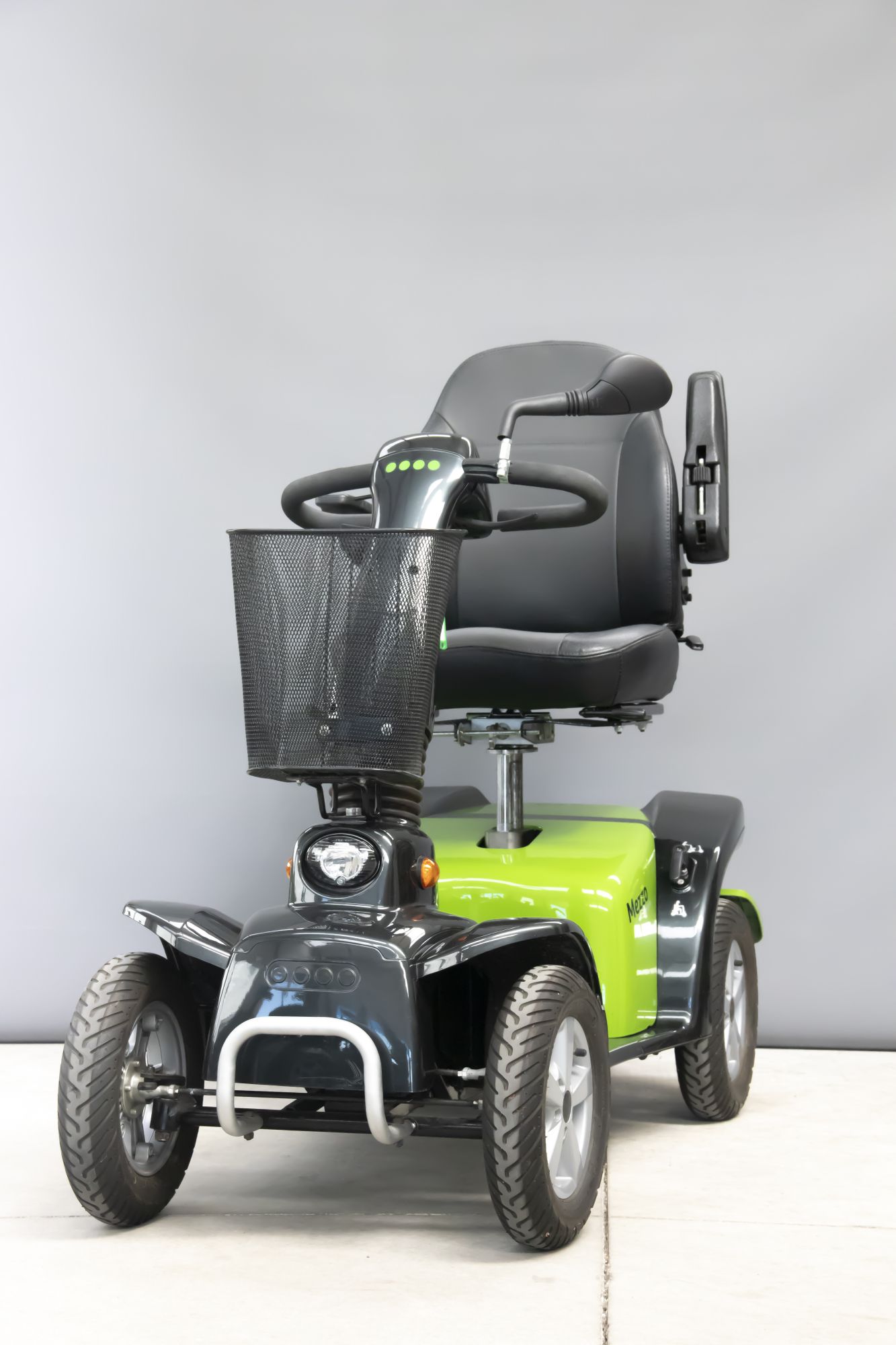 Scootmobiel buiten Mezzo 4