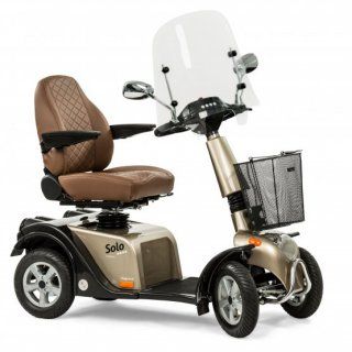 Scootmobiel buiten SOLO 3 of 4 ELEGANCE MET WINDSCHERM