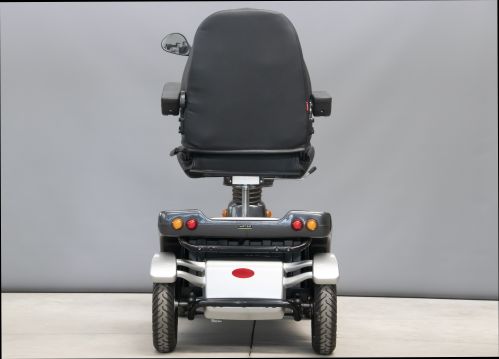 Scootmobiel buiten Mezzo 4
