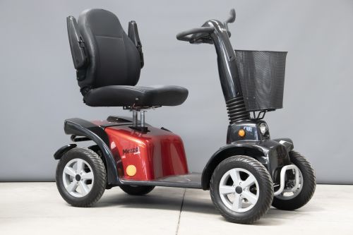 Scootmobiel buiten Mezzo 4