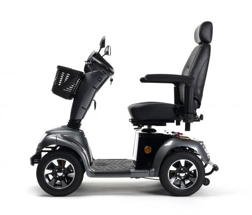 Scootmobiel buiten CARPO 4D