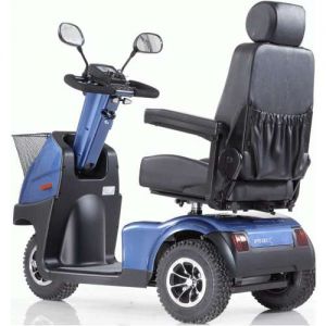 Scootmobiel buiten BREEZE C3 PLUS