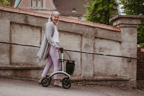 Rollators / Hulpmiddelen SALJOL CARBON