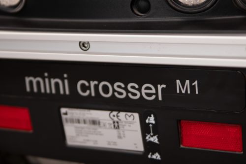 Scootmobiel buiten MINICROSSER M1 - 3 WIEL