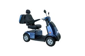 Scootmobiel buiten Breeze C4 PLUS