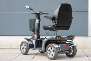 Scootmobiel buiten MEZZO 4