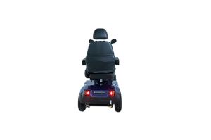 Scootmobiel buiten Breeze C4 PLUS