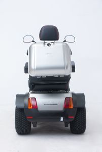 Scootmobiel buiten BREEZE S4 HEAVY DUTY
